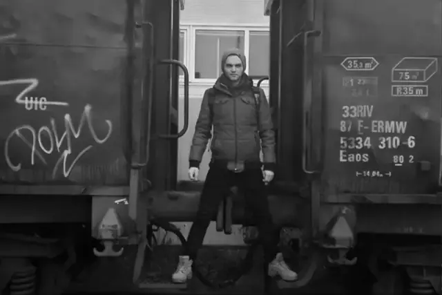 Postprodukcia a strih videa – Kubo Mičuch pri práci